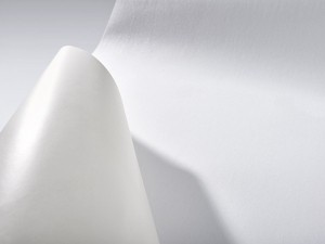 Toile de rénovation lisse blanche pour murs abimés ou fissurés