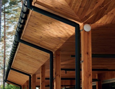 dessous de toits en bois lasurés avec Satizol Performance